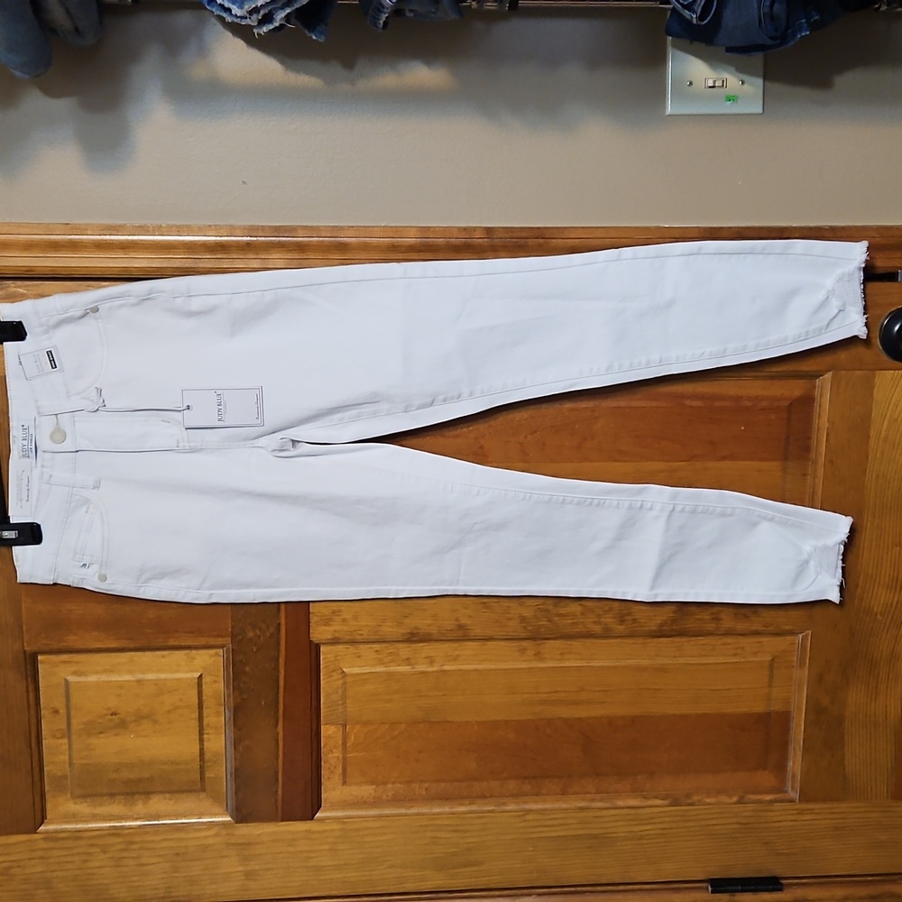 NWT Judy Blue White Skinny Fit High Waisted Denim Jeans With Destroyed Hems - Picture 3 of 14